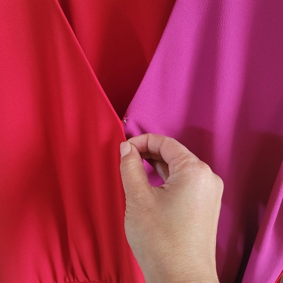 Bailey 44, Nina Color Blocked Wrap Top Blouse, Lipstick, Size 10 - Picture 9 of 14